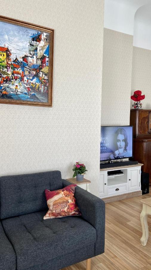 Elegant Apartment In Historical Centre & Free Locked Parking Ryga Zewnętrze zdjęcie