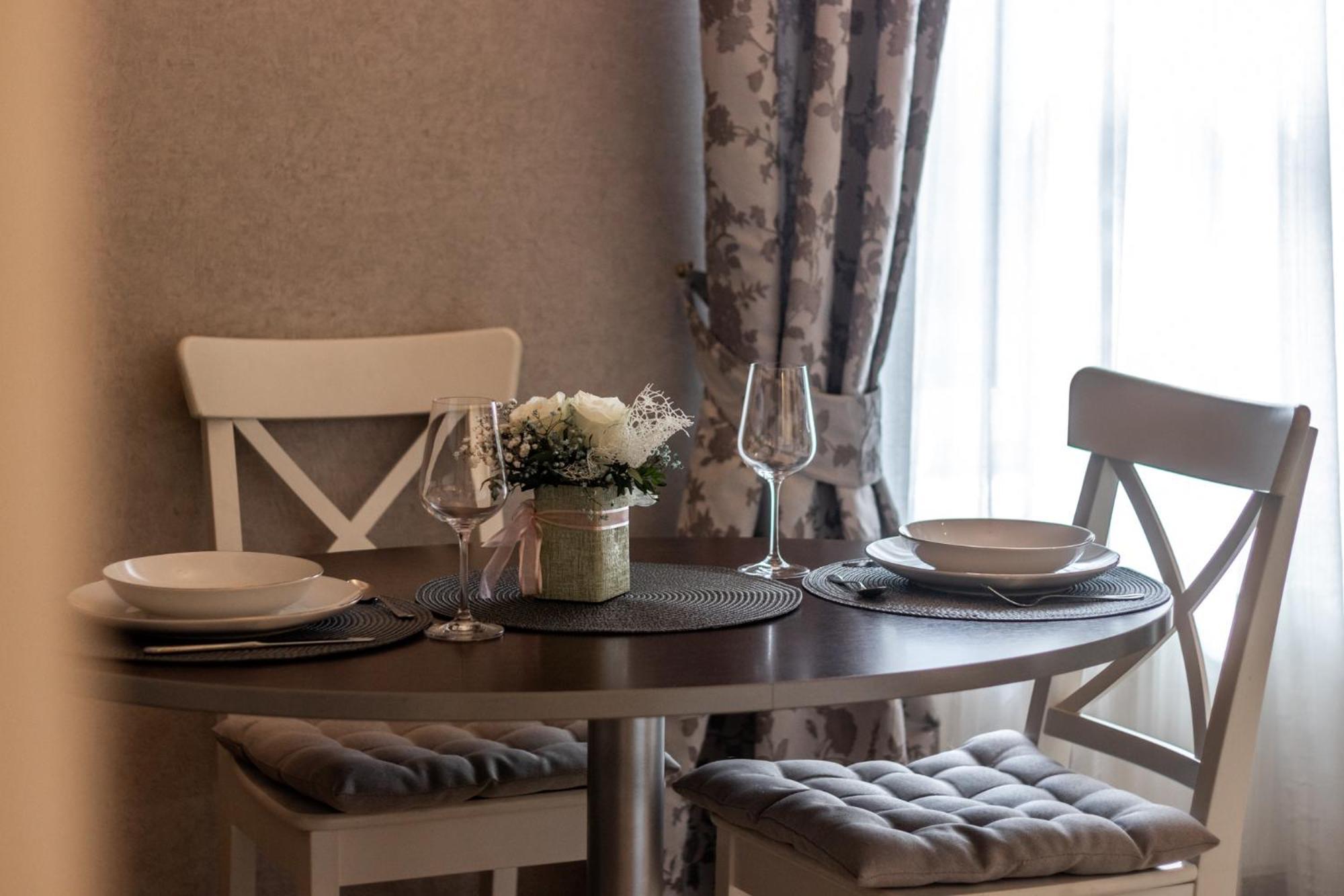 Elegant Apartment In Historical Centre & Free Locked Parking Ryga Zewnętrze zdjęcie